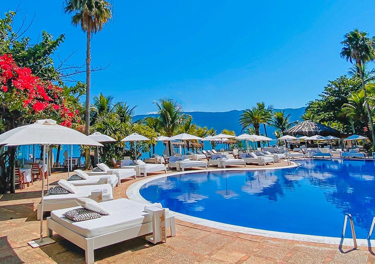 Dpny Beach Hotel & Spa Ilhabela Exteriör bild The pool at the resort