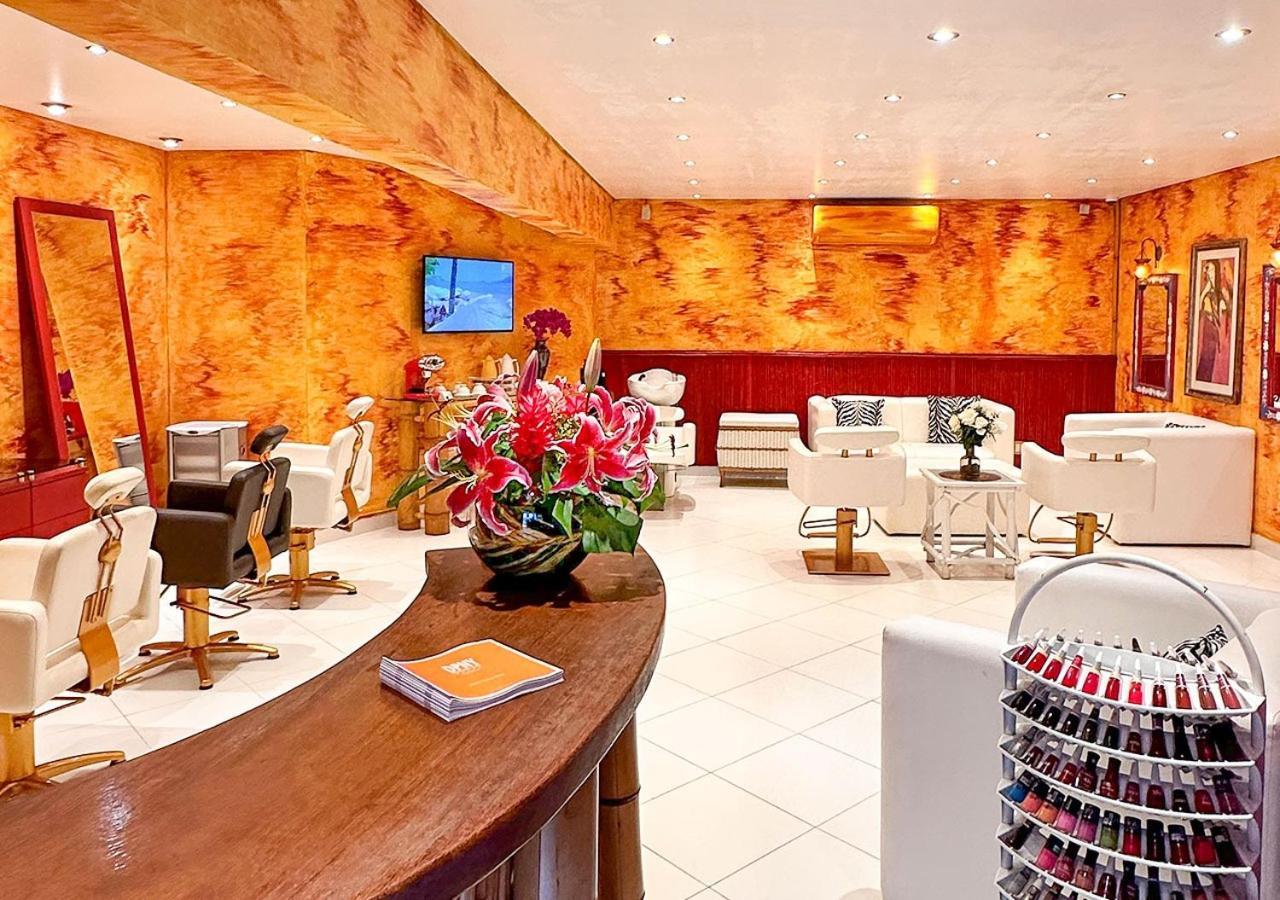 Dpny Beach Hotel & Spa Ilhabela Exteriör bild Salon interior